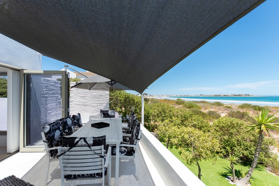 5 Bedroom Property for Sale in Golden Mile Western Cape